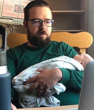 mdoulos in hospital with baby